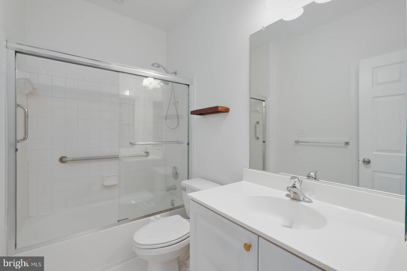 Edgewater, Maryland, 21037, United States, 3 Bedrooms Bedrooms, ,3 BathroomsBathrooms,Residential,For Sale,1998056