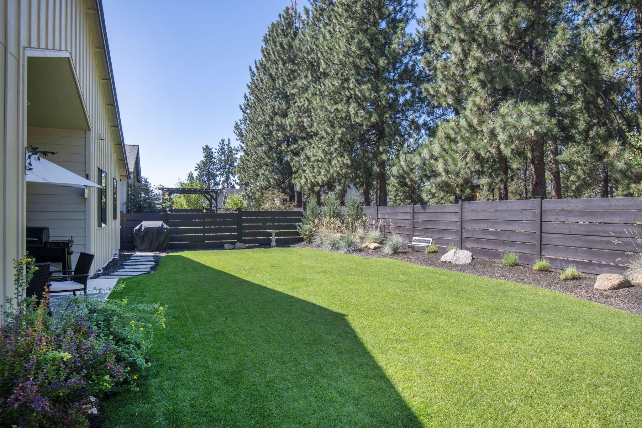 Sisters, Oregon, 97759, United States, 3 Bedrooms Bedrooms, ,2 BathroomsBathrooms,Residential,For Sale,1738926