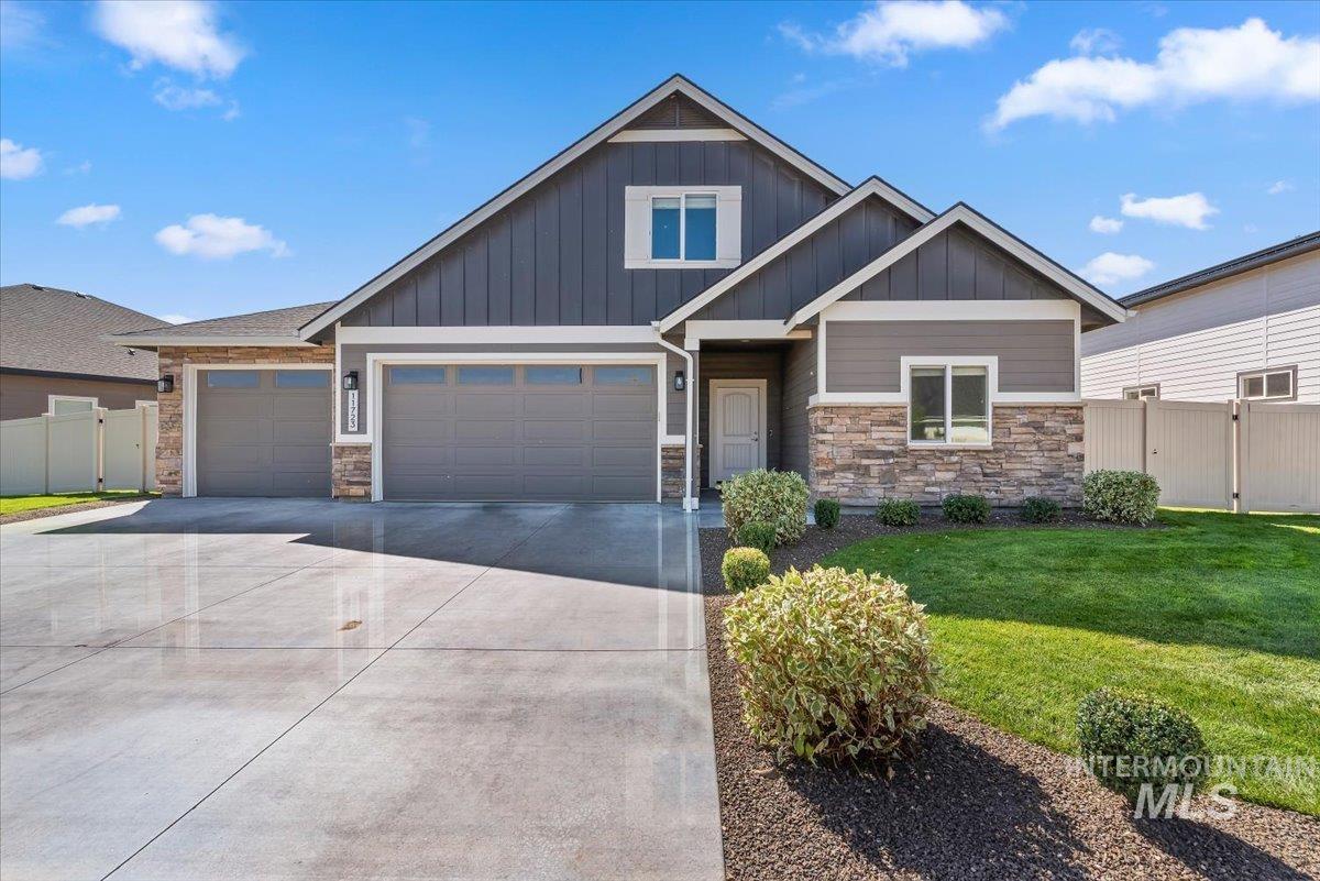 Rana Dr, Nampa, ID 83686