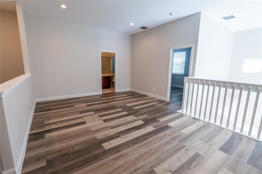 Orlando, Florida, 32824, United States, 5 Bedrooms Bedrooms, ,4 BathroomsBathrooms,Residential,For Sale,1988191