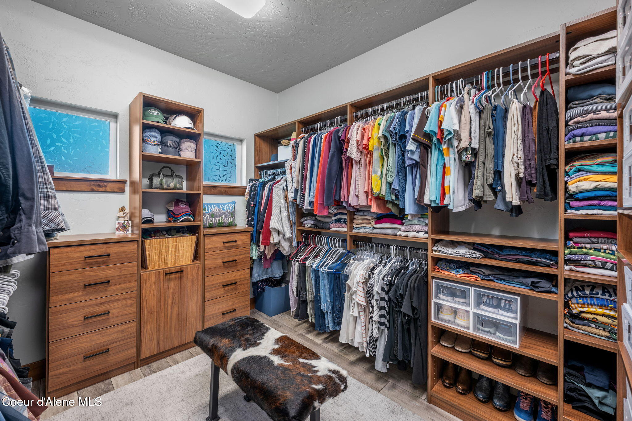 Coeur d'Alene, Idaho, 83814, United States, 3 Bedrooms Bedrooms, ,3 BathroomsBathrooms,Residential,For Sale,1976305