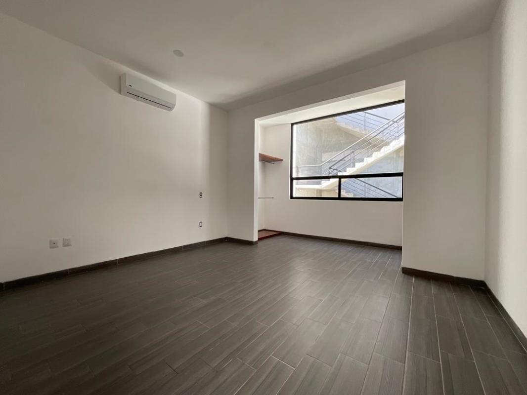 Condado de Sayavedra C3, Atizapán de Zaragoza, Estado de México, 52938, Mexico, 4 Bedrooms Bedrooms, ,4 BathroomsBathrooms,Residential,For Sale,Condado de Sayavedra C3,1440896