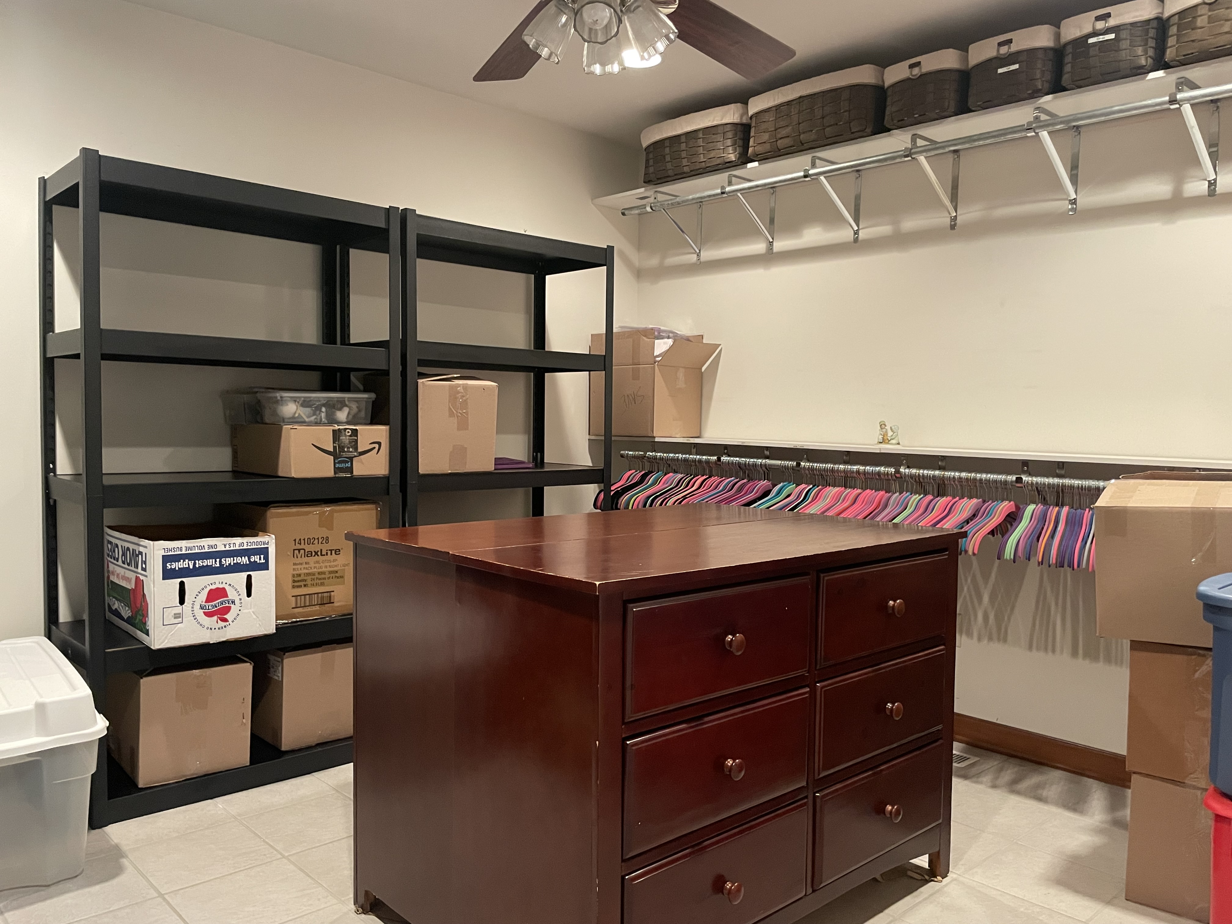 Murphysboro, Illinois, 62966, United States, 5 Bedrooms Bedrooms, ,6 BathroomsBathrooms,Residential,For Sale,1977081