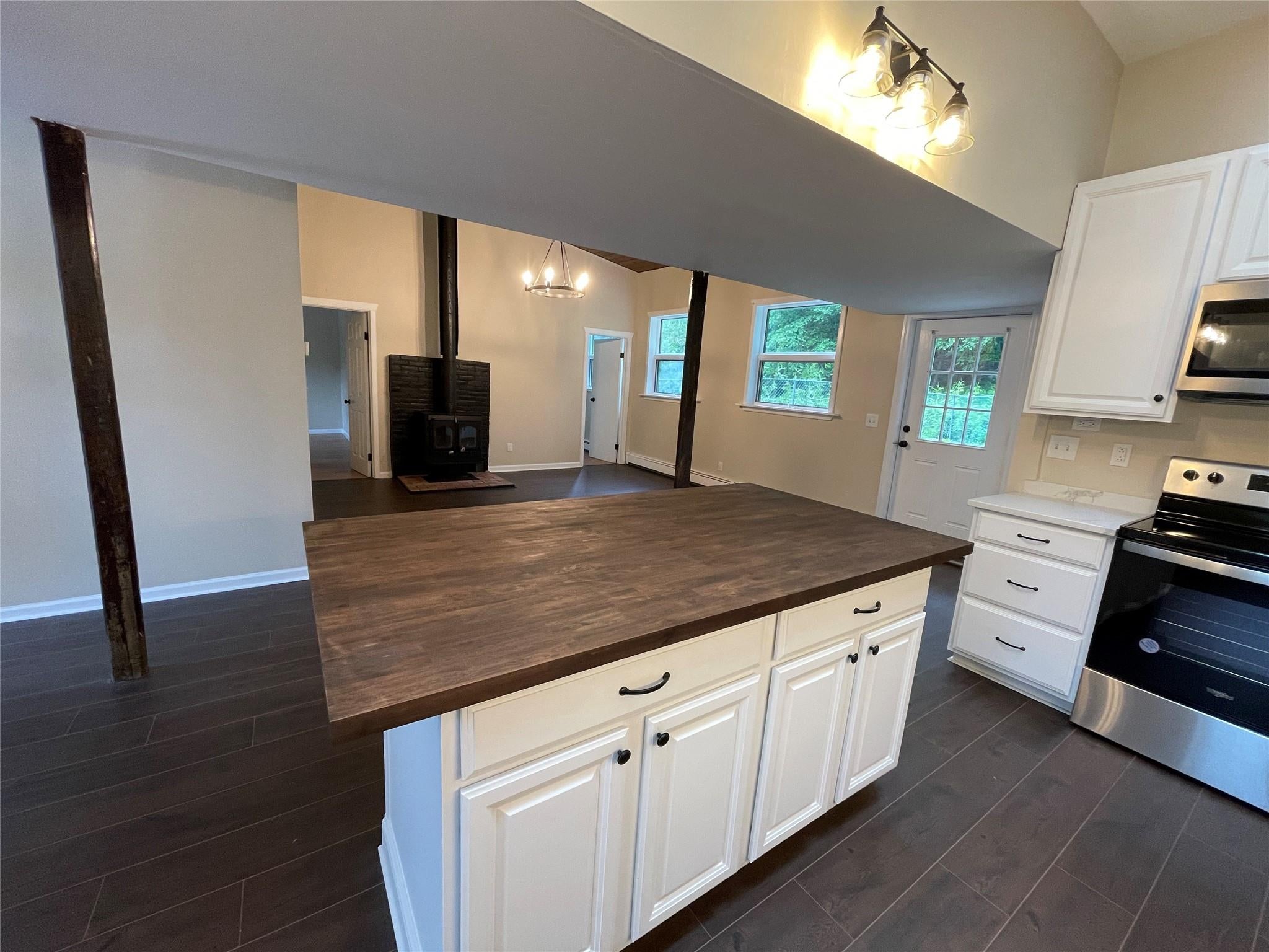 Stormville, New York, 12582, United States, 9 Bedrooms Bedrooms, ,5 BathroomsBathrooms,Residential,For Sale,1816416