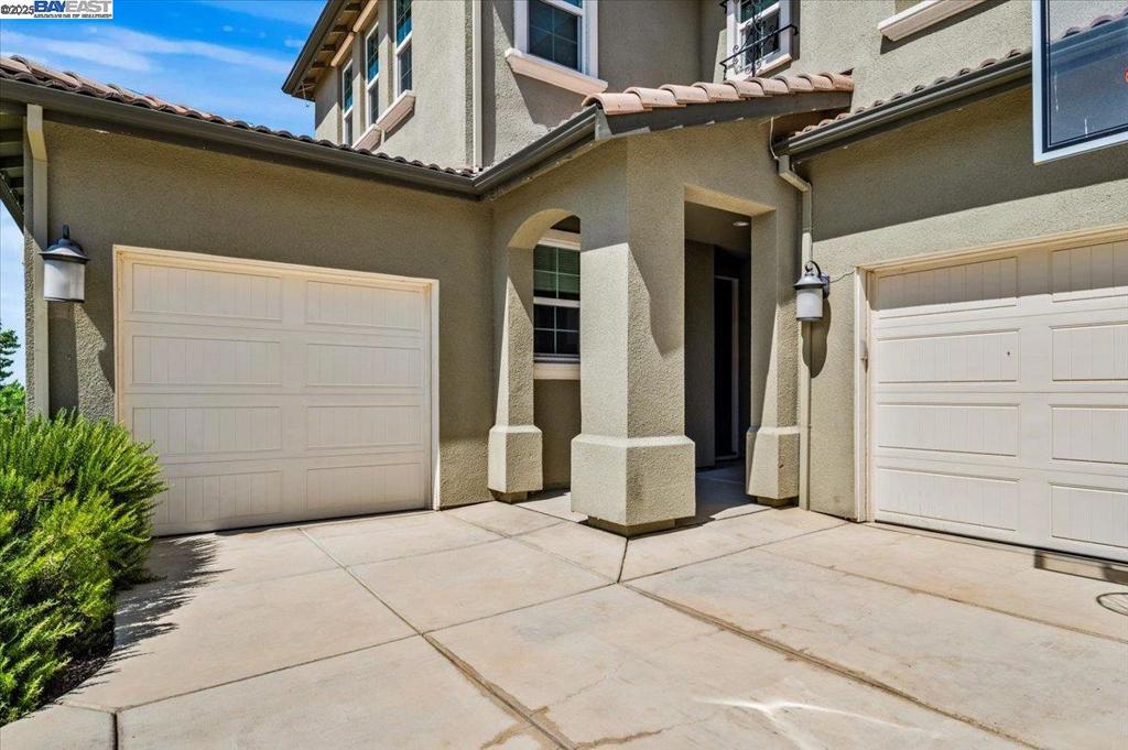 Tracy, California, 95377, United States, 5 Bedrooms Bedrooms, ,4 BathroomsBathrooms,Residential,For Sale,1943891
