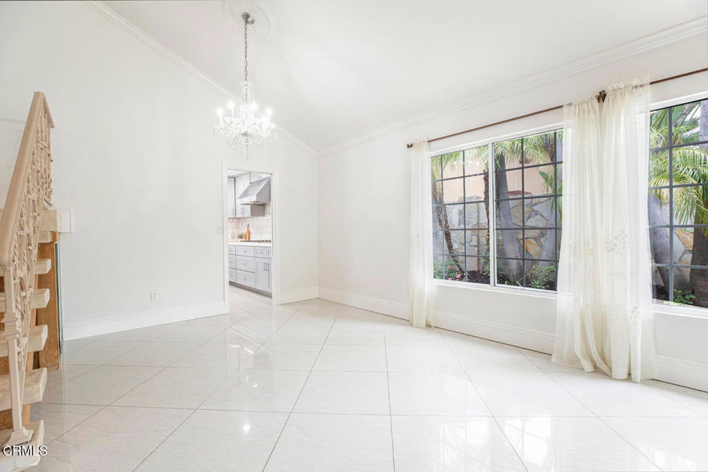 Los Angeles, California, 91352, United States, 5 Bedrooms Bedrooms, ,5 BathroomsBathrooms,Residential,For Sale,1941617