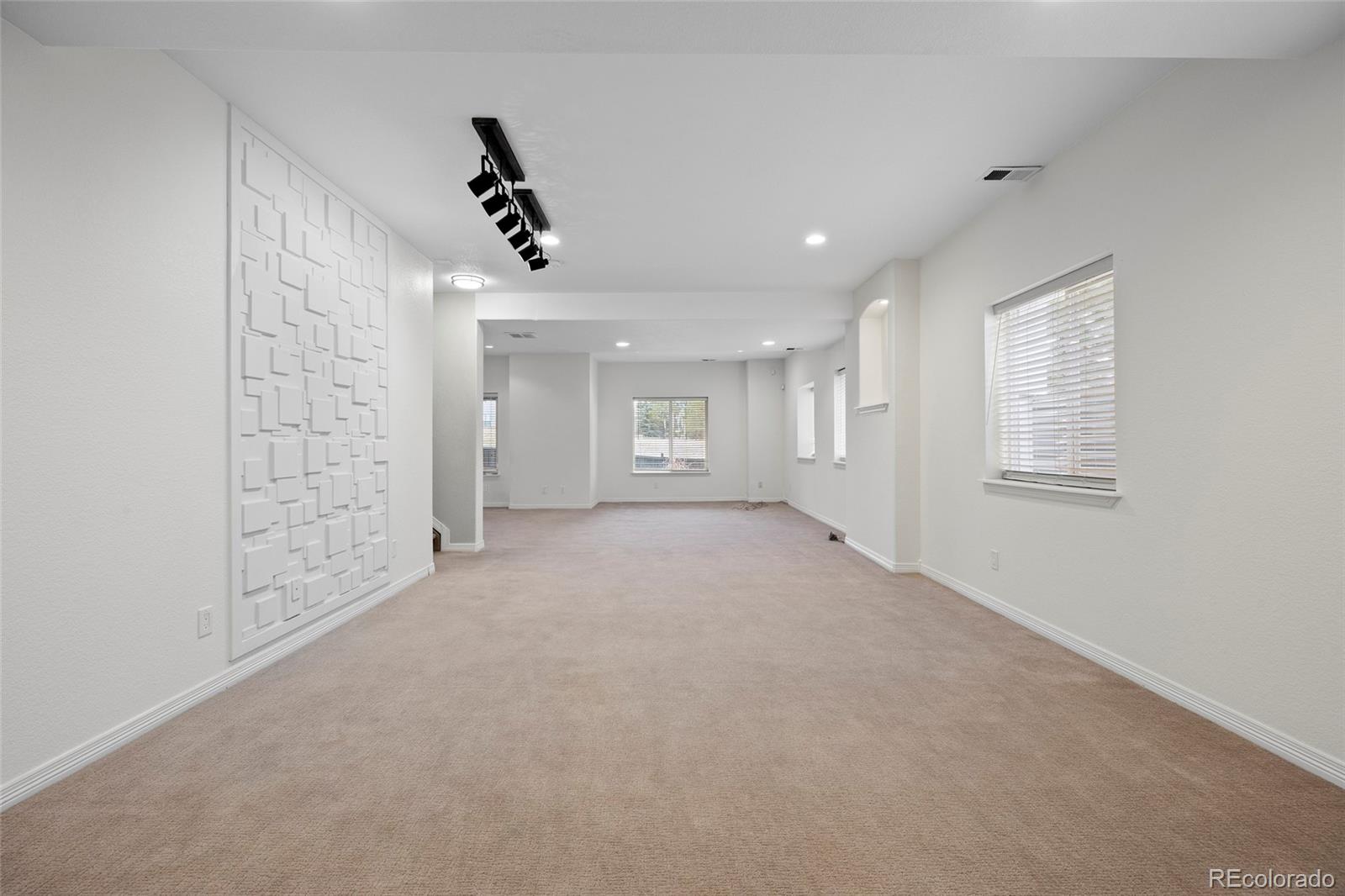 Castle Pines, Colorado, 80108, United States, 5 Bedrooms Bedrooms, ,4 BathroomsBathrooms,Residential,For Sale,2002261