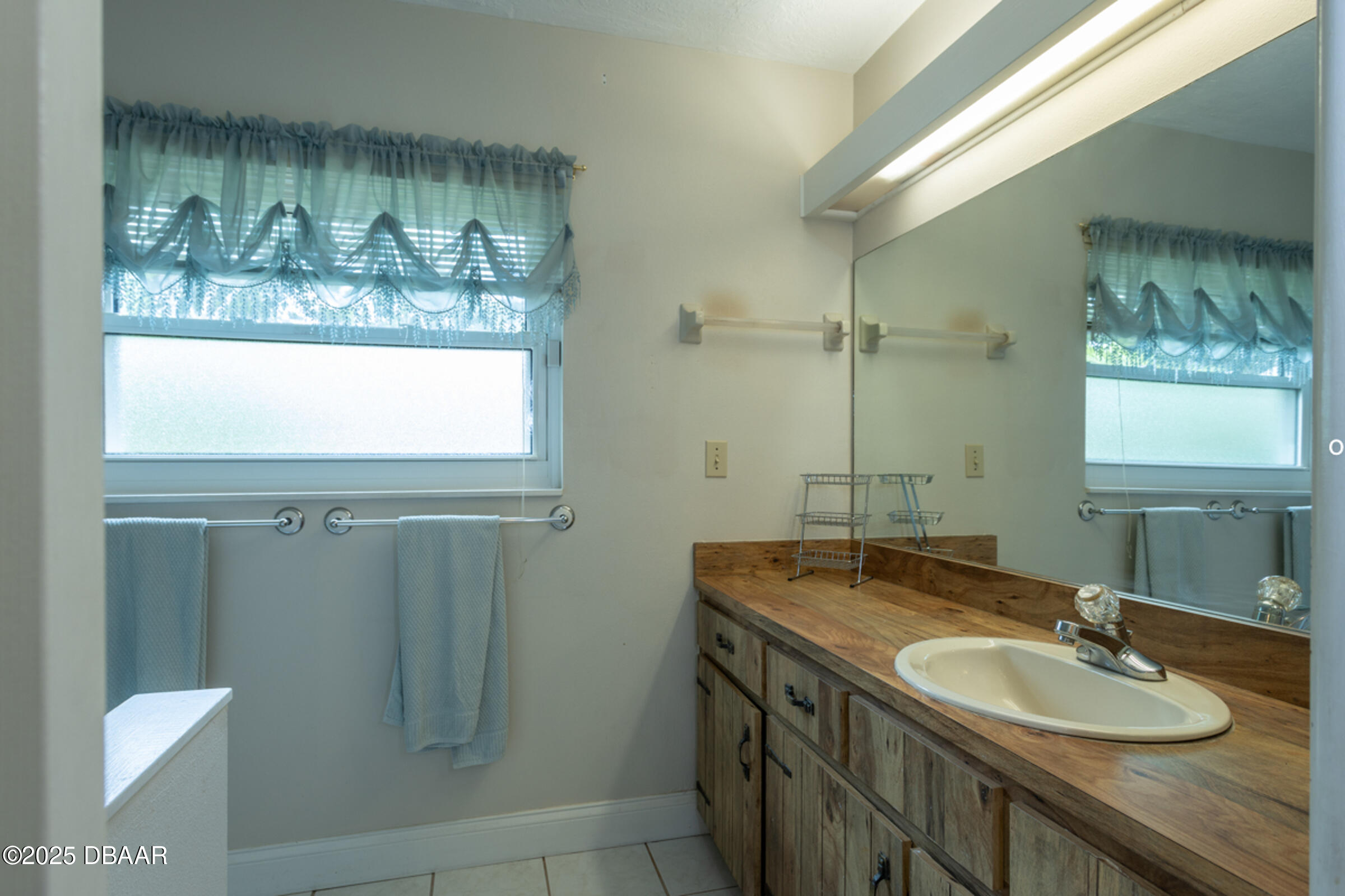 Ormond Beach, Florida, 32174, United States, 4 Bedrooms Bedrooms, ,4 BathroomsBathrooms,Residential,For Sale,1939023