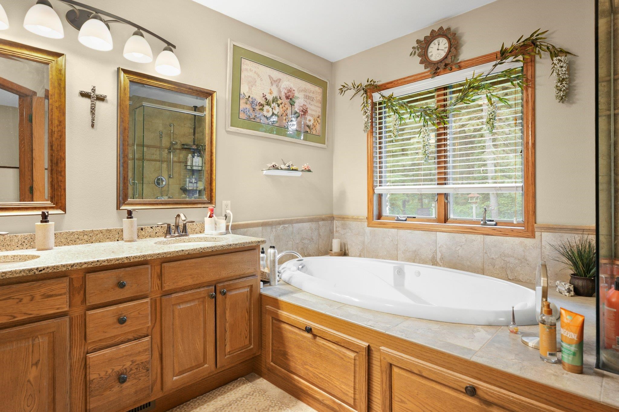 Spring Green, Wisconsin, 53588, United States, 4 Bedrooms Bedrooms, ,3 BathroomsBathrooms,Residential,For Sale,1930492