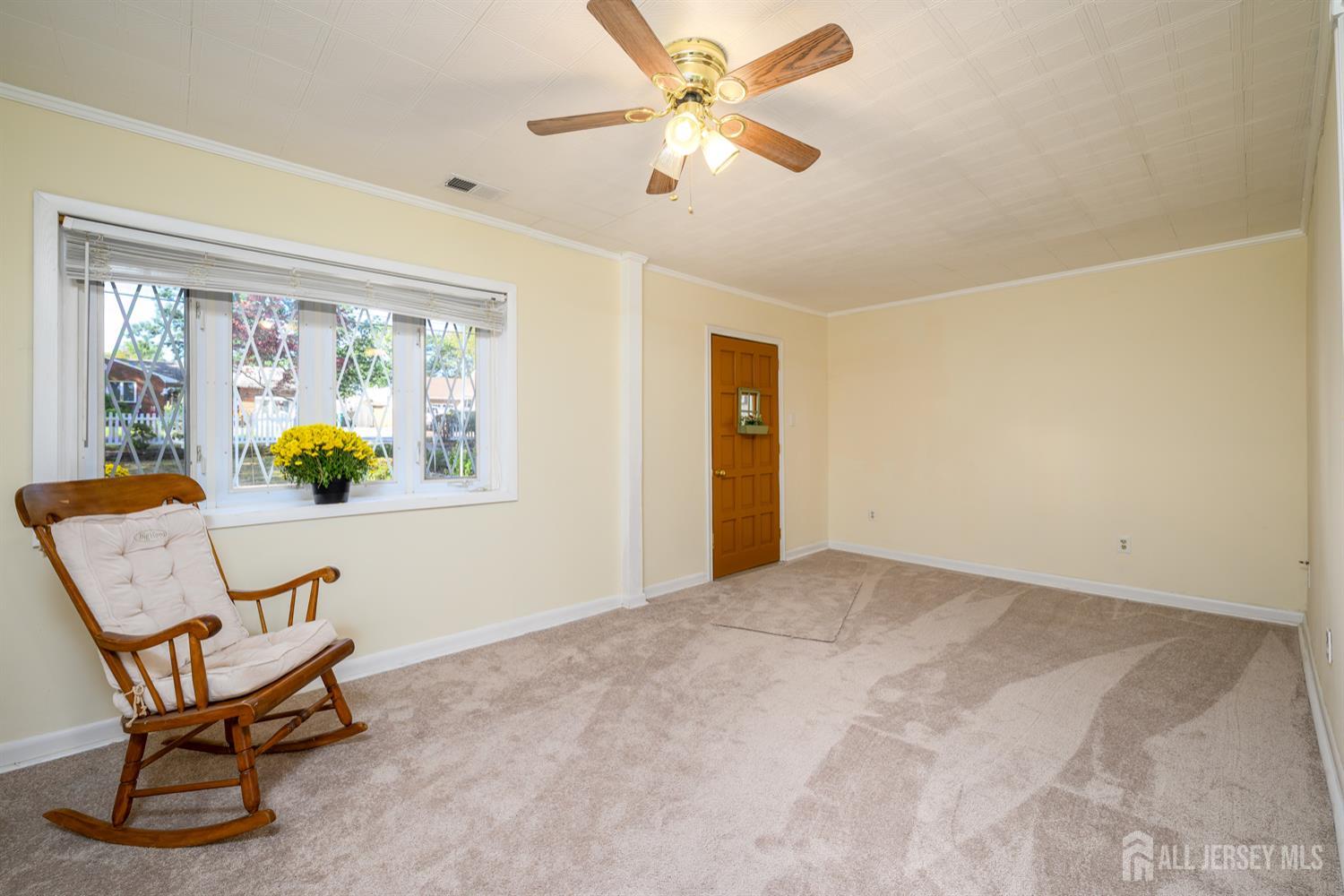 Edison, New Jersey, 08817, United States, 3 Bedrooms Bedrooms, ,2 BathroomsBathrooms,Residential,For Sale,1958154