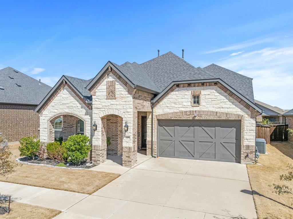 Mansfield, Texas, 76063, United States, 4 Bedrooms Bedrooms, ,4 BathroomsBathrooms,Residential,For Sale,1881326
