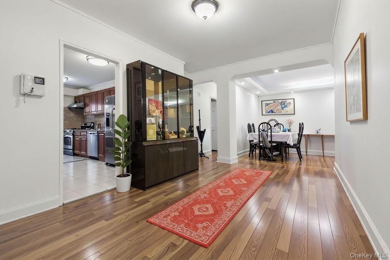 Rego Park, New York, 11374, United States, 3 Bedrooms Bedrooms, ,2 BathroomsBathrooms,Residential,For Sale,1992831