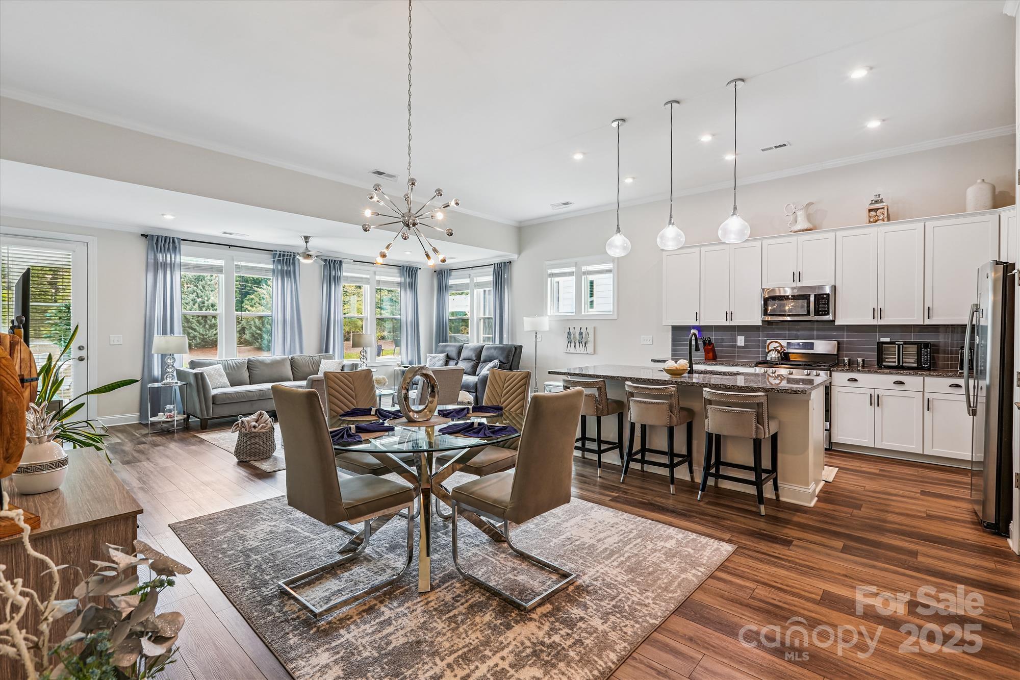 Charlotte, North Carolina, 28215, United States, 2 Bedrooms Bedrooms, ,2 BathroomsBathrooms,Residential,For Sale,1933385
