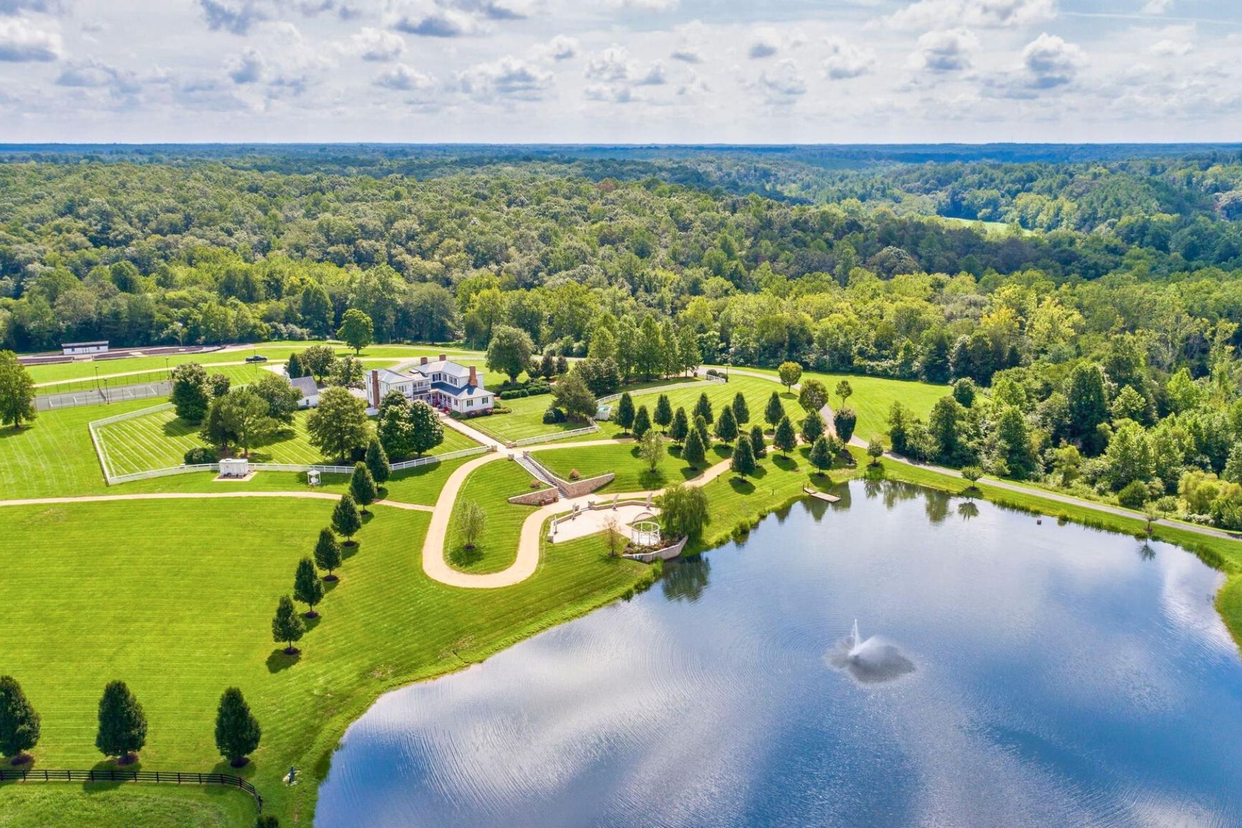  6887 Blenheim Road, Scottsville, VA, 24590 - 物件實景