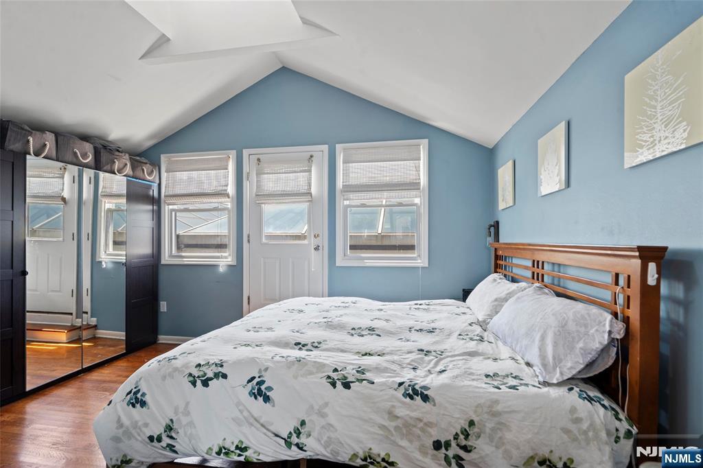 Jersey City, New Jersey, 07302, United States, 2 Bedrooms Bedrooms, ,2 BathroomsBathrooms,Residential,For Sale,1927201