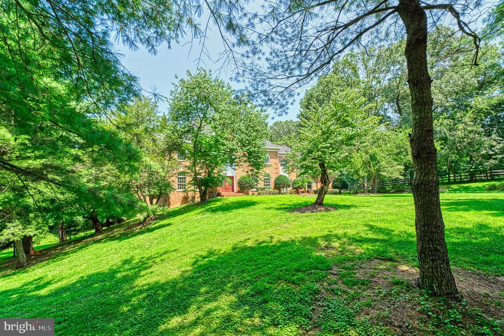 Great Falls, Virginia, 22066, United States, 5 Bedrooms Bedrooms, ,5 BathroomsBathrooms,Residential,For Sale,1900616