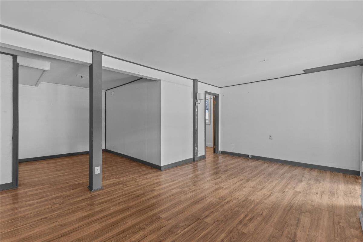 Stowe, Vermont, 05672, United States, 4 Bedrooms Bedrooms, ,2 BathroomsBathrooms,Residential,For Sale,2003261