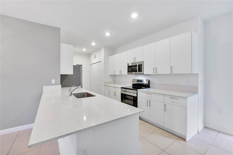 Dania Beach, Florida, 33312, United States, 3 Bedrooms Bedrooms, ,3 BathroomsBathrooms,Residential,For Sale,1951173