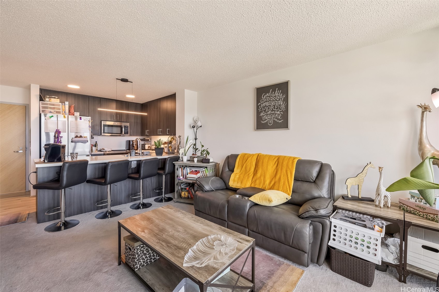 Honolulu, Hawaii, 96813, United States, 2 Bedrooms Bedrooms, ,2 BathroomsBathrooms,Residential,For Sale,1988310