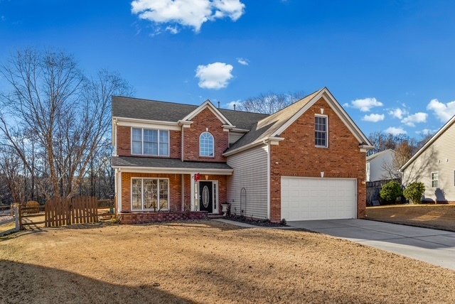 Fort Mill, South Carolina, 29708, United States, 4 Bedrooms Bedrooms, ,5 BathroomsBathrooms,Residential,For Sale,2007820