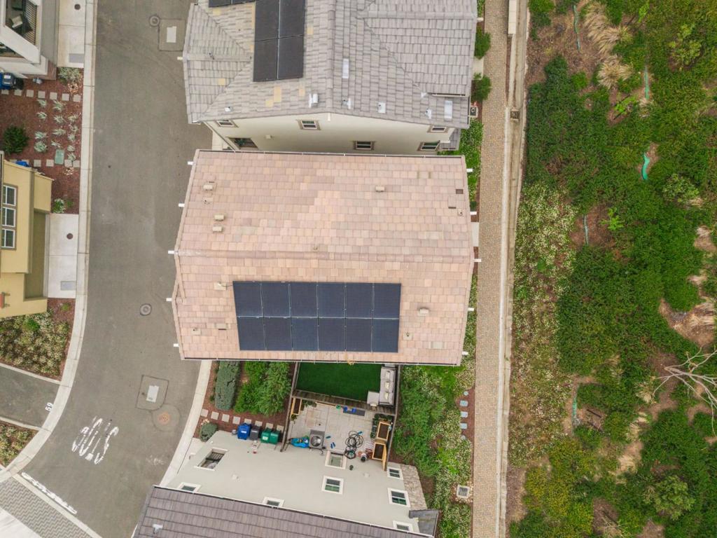 Hayward, California, 94541, United States, 3 Bedrooms Bedrooms, ,4 BathroomsBathrooms,Residential,For Sale,2032197