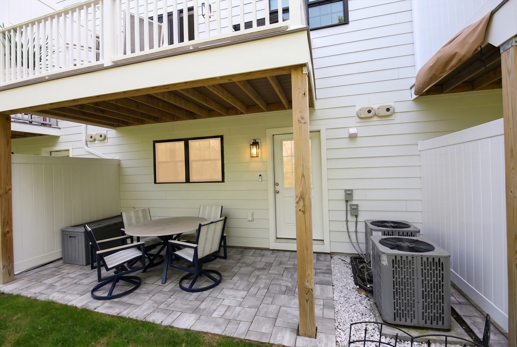 Peabody, Massachusetts, 01960, United States, 3 Bedrooms Bedrooms, ,4 BathroomsBathrooms,Residential,For Sale,2048851