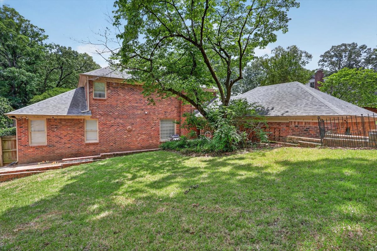 Germantown, Tennessee, 38139, United States, 5 Bedrooms Bedrooms, ,4 BathroomsBathrooms,Residential,For Sale,2048767
