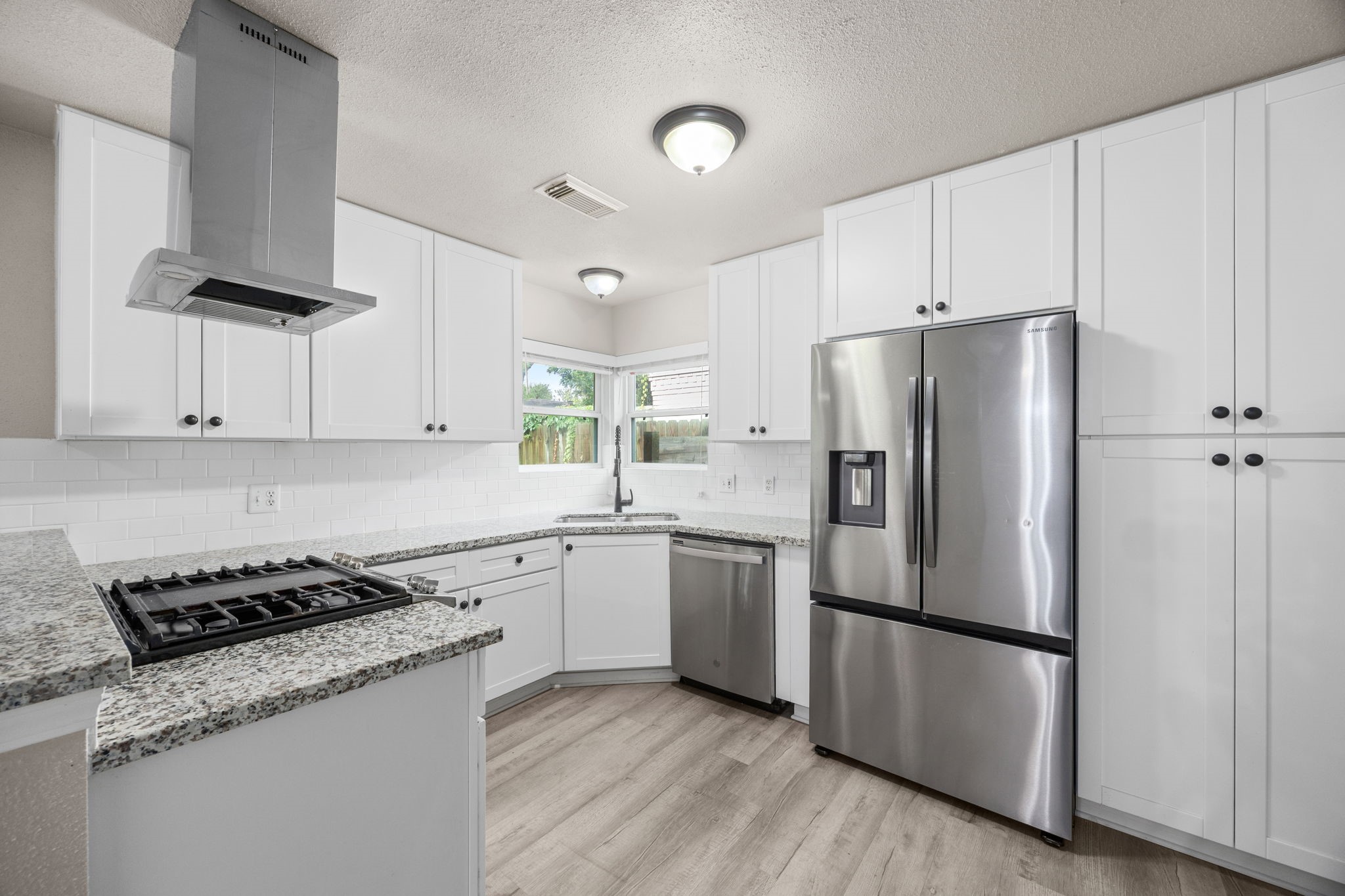  10647 Hazelhurst Drive - 物件實景