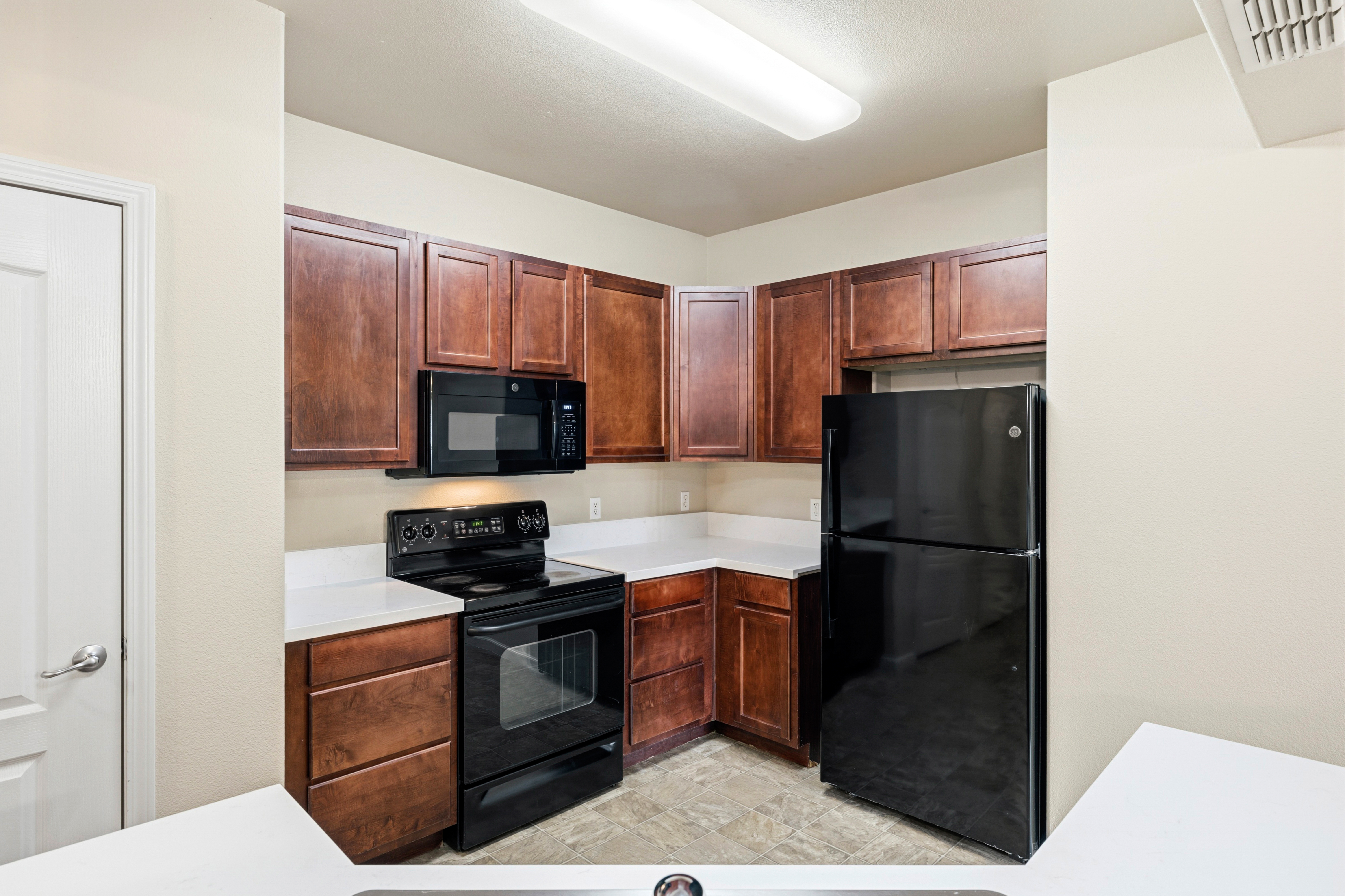  1900 Danbrook Drive, Sacramento, CA 95835 - 物件實景