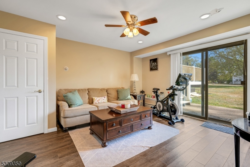 Mount Olive Twp., New Jersey, 07840, United States, 5 Bedrooms Bedrooms, ,4 BathroomsBathrooms,Residential,For Sale,2002933