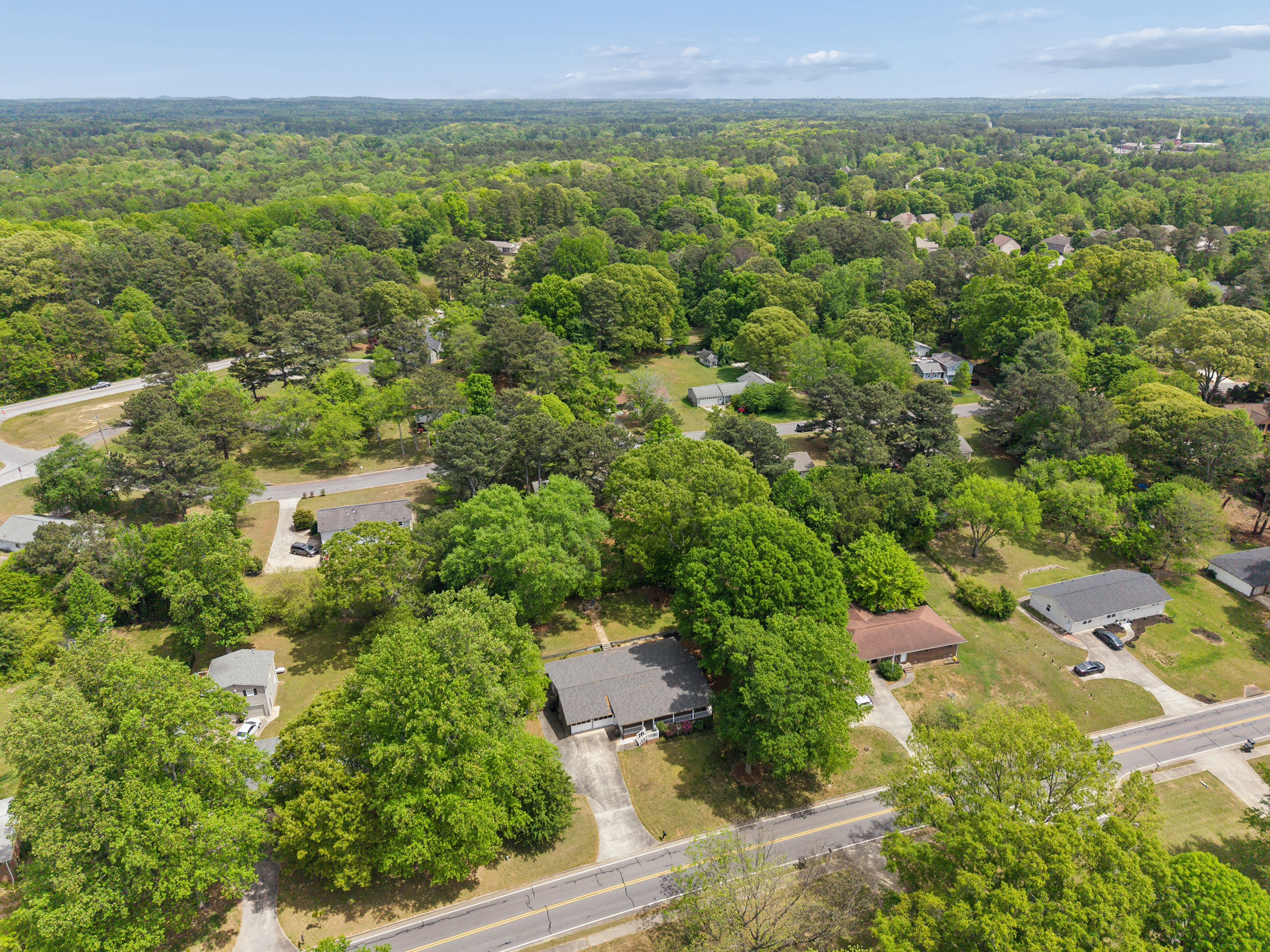  Spacious Ranch with Backyard Retreat in Powder Springs - 物件實景