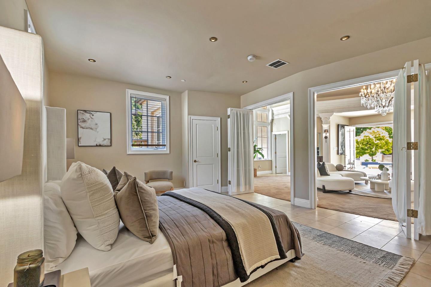 Los Gatos, California, 95032, United States, 8 Bedrooms Bedrooms, ,11 BathroomsBathrooms,Residential,For Sale,1855941