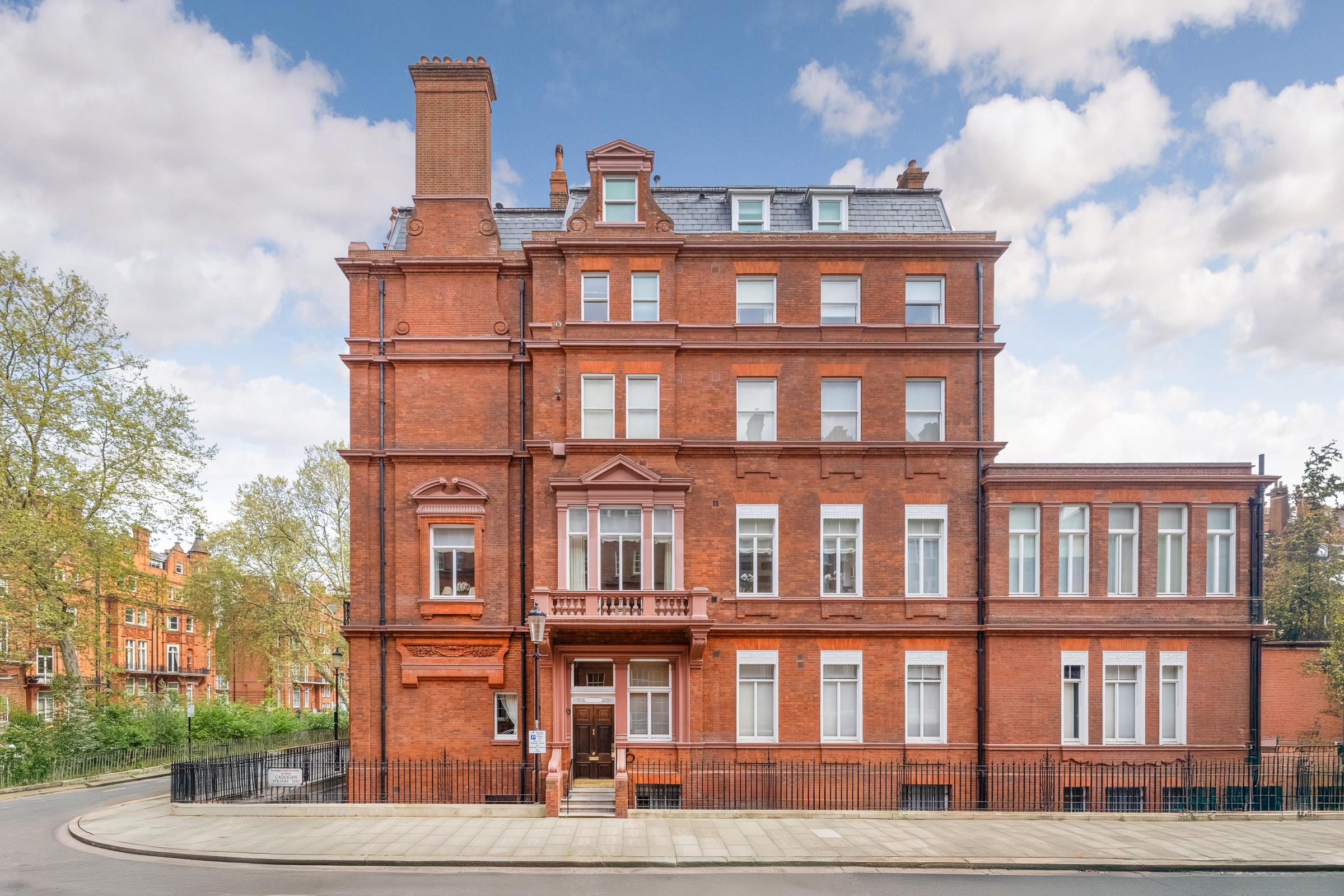  A well-proportioned lateral apartment on Cadogan Square - 物件實景