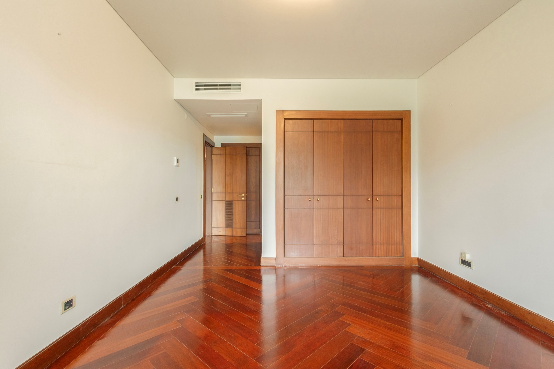  Flat, 4 bedrooms, for Sale - 物件實景