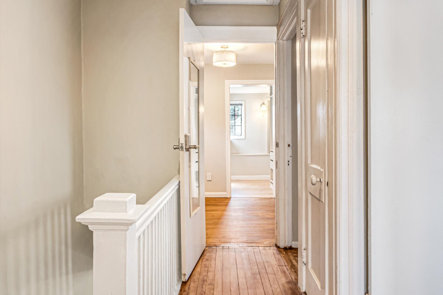 90-43 70th Drive, Forest Hills, NY, 11375 - 物件實景