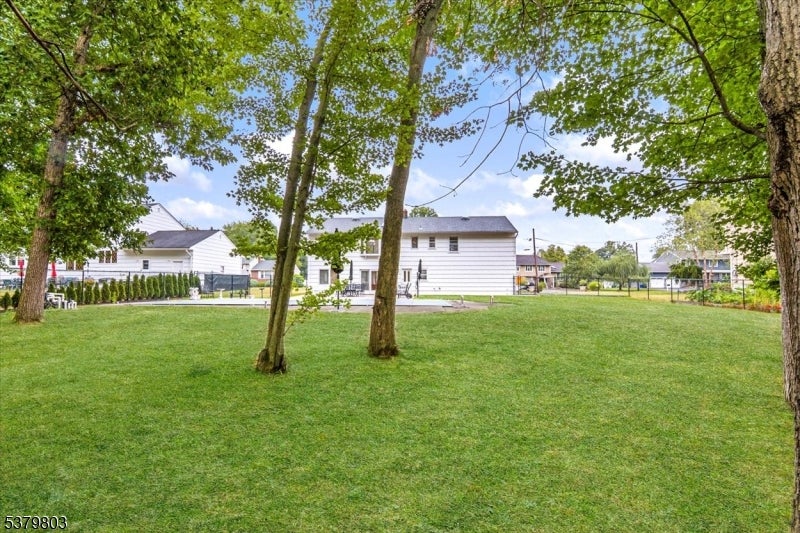 Fairfield Twp., New Jersey, 07004, United States, 3 Bedrooms Bedrooms, ,3 BathroomsBathrooms,Residential,For Sale,1923518
