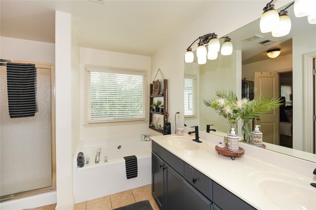 Canton, Georgia, 30114, United States, 4 Bedrooms Bedrooms, ,3 BathroomsBathrooms,Residential,For Sale,1911394