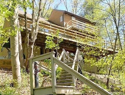 New Paltz, New York, 12561, United States, 3 Bedrooms Bedrooms, ,3 BathroomsBathrooms,Residential,For Sale,1975428