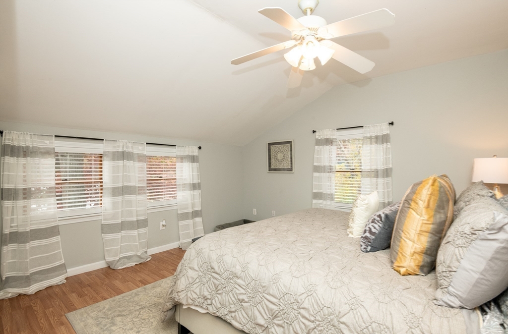 Middleton, Massachusetts, 01949, United States, 3 Bedrooms Bedrooms, ,1 BathroomBathrooms,Residential,For Sale,1982114