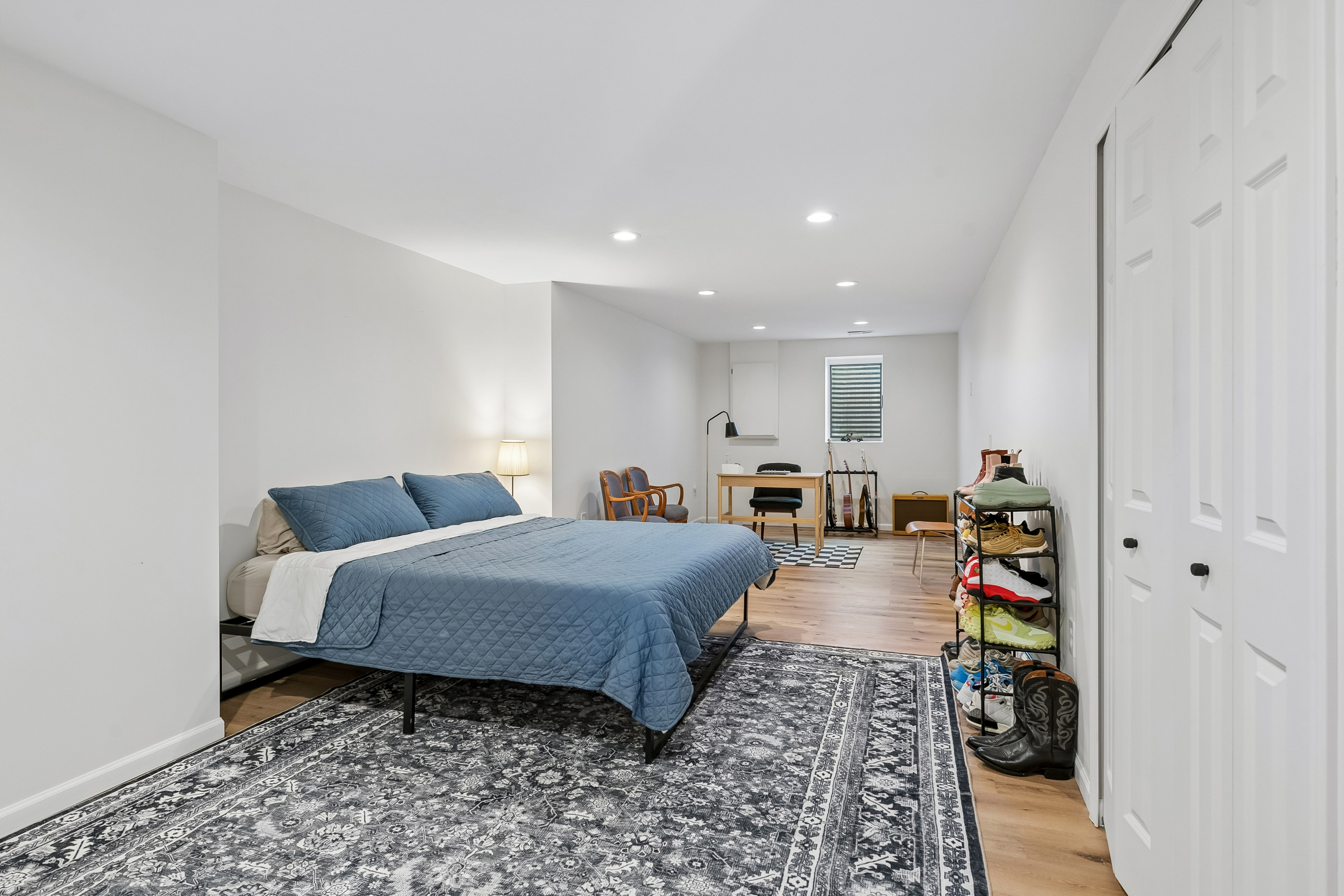  Sunlit Rambler Retreat with Exceptional Outdoor Possibilities - 物件實景