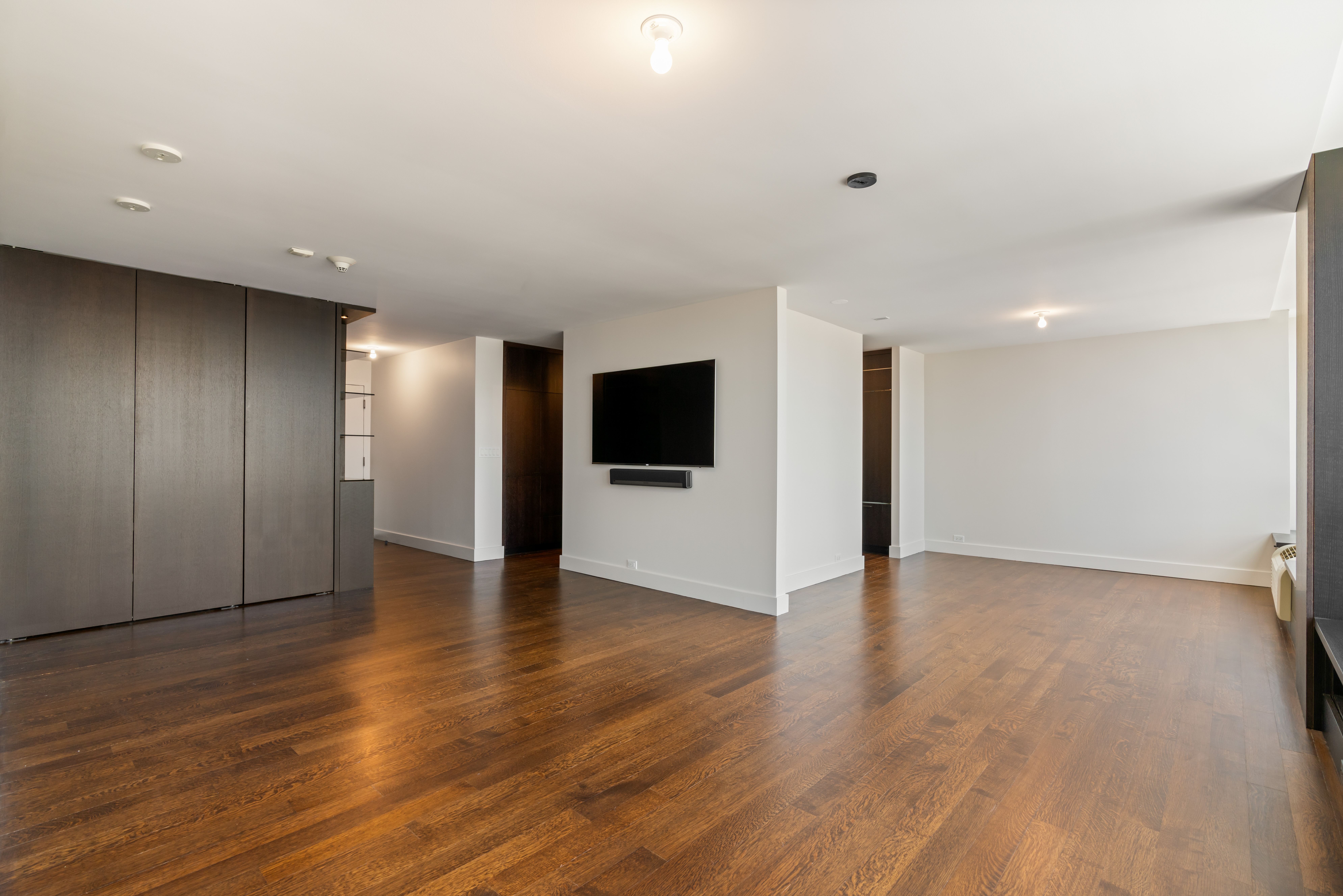  Fully Renovated Condo in the Gold Coast - 物件實景