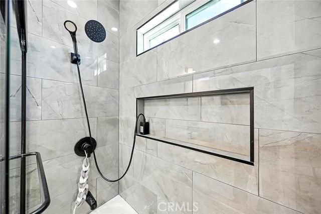 Paramount, California, 90723, United States, ,Residential,For Sale,1936983