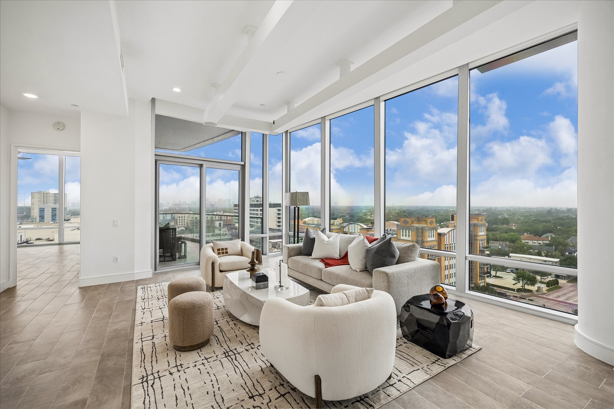  2727 Kirby Drive #11D - 物件實景