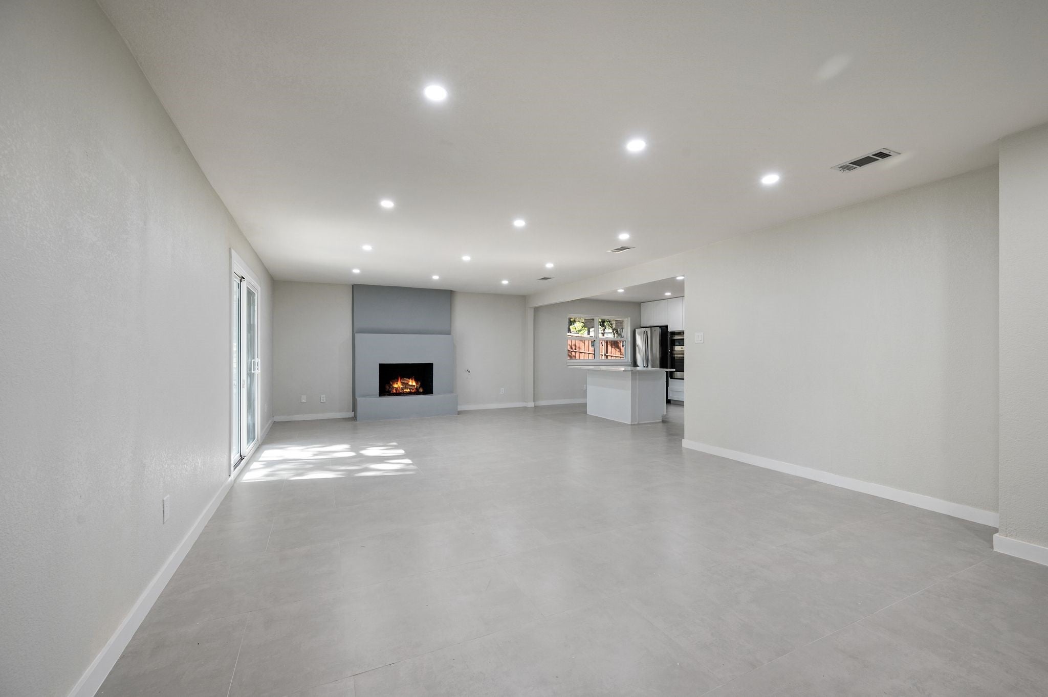 Euless, Texas, 76040, United States, 4 Bedrooms Bedrooms, ,3 BathroomsBathrooms,Residential,For Sale,1978153