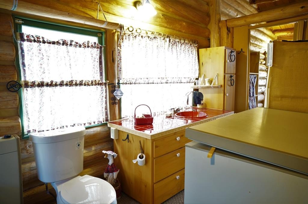 New Meadows, Idaho, 83654, United States, 2 Bedrooms Bedrooms, ,2 BathroomsBathrooms,Residential,For Sale,1982701