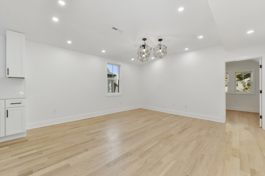 Boston, Massachusetts, 02130, United States, 2 Bedrooms Bedrooms, ,2 BathroomsBathrooms,Residential,For Sale,1941689