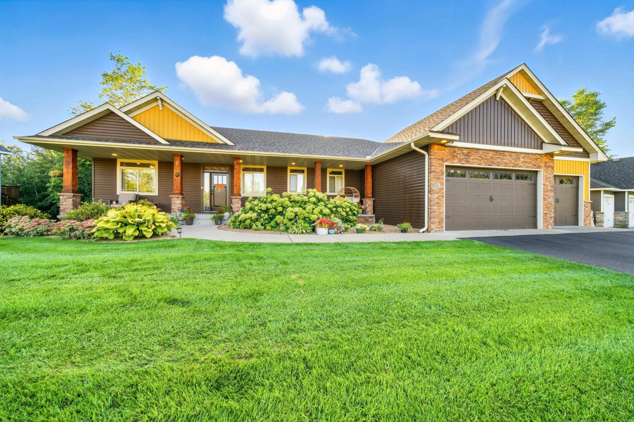 Cambridge, Minnesota, 55008, United States, 4 Bedrooms Bedrooms, ,1 BathroomBathrooms,Residential,For Sale,1963119