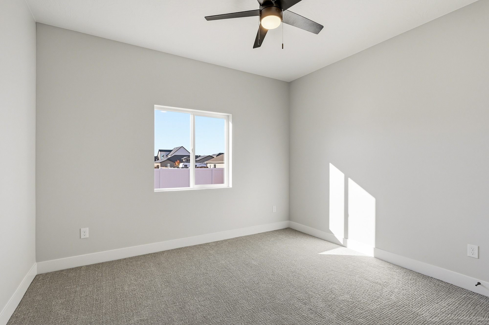 Cedar City, Utah, 84720, United States, 6 Bedrooms Bedrooms, ,4 BathroomsBathrooms,Residential,For Sale,1978281