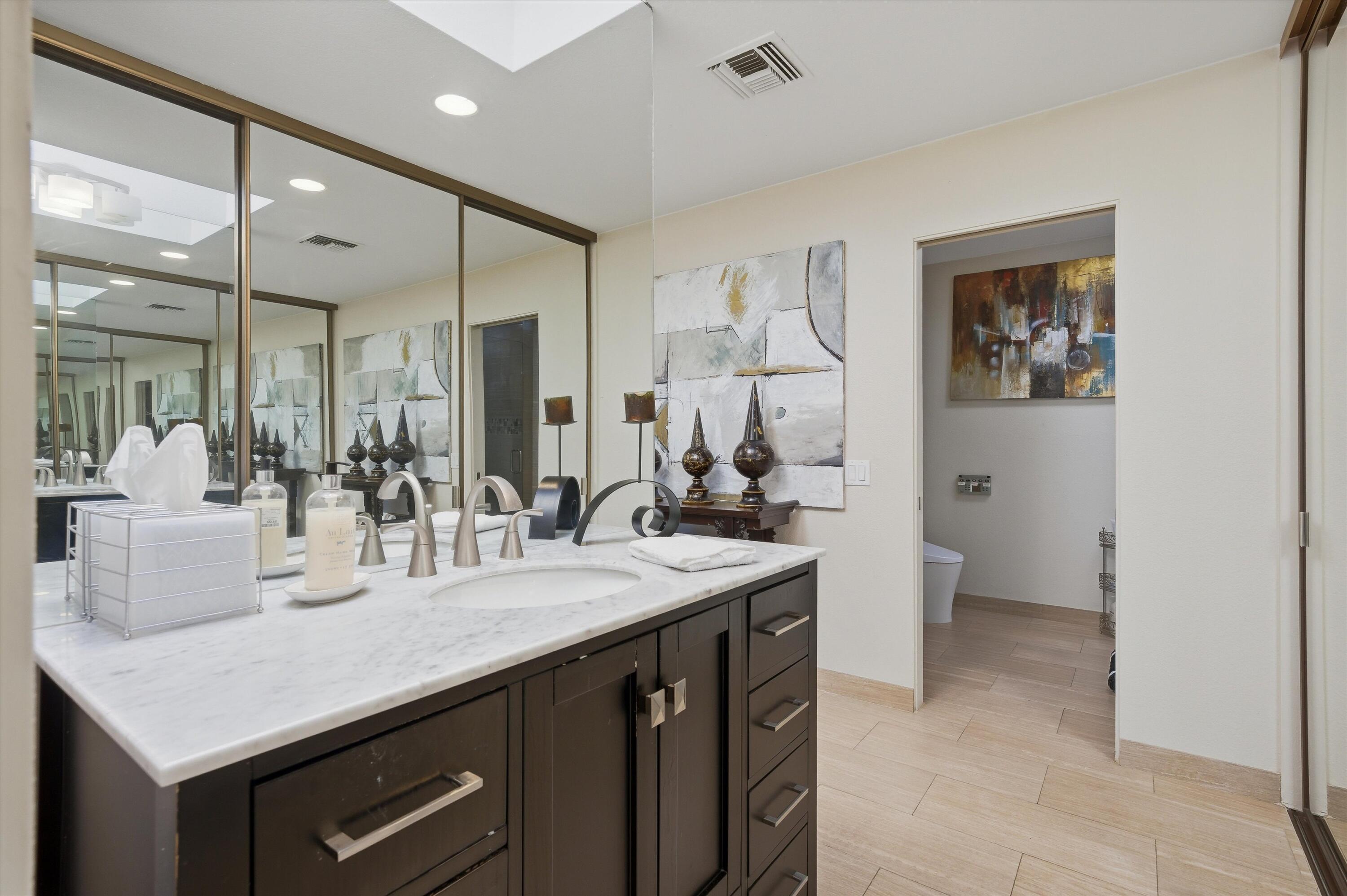 Rancho Mirage, California, 92270, United States, 2 Bedrooms Bedrooms, ,2 BathroomsBathrooms,Residential,For Sale,1993377