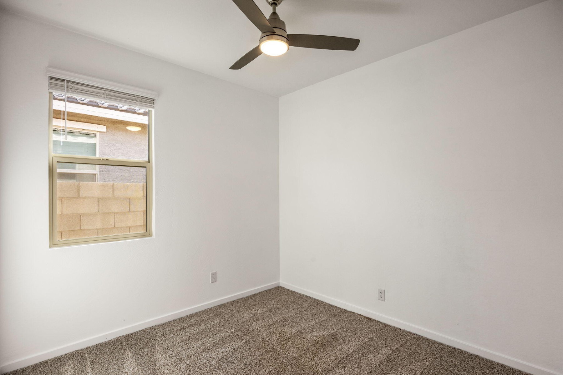  16023 W El Cortez Place¦Surprise, AZ - 物件實景